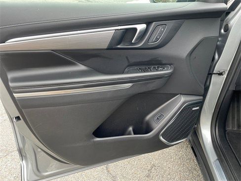 Certified 2025 Buick Enclave Preferred image 16