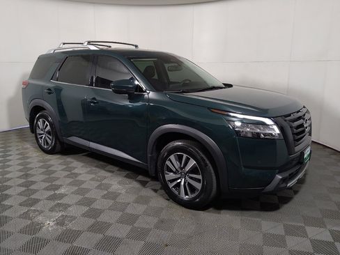 Used 2022 Nissan Pathfinder SL w/ SL Black Package AWD/4WD image 11