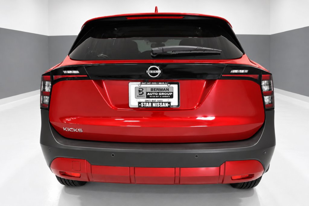 Certified 2025 Nissan Kicks SV FWD image 9