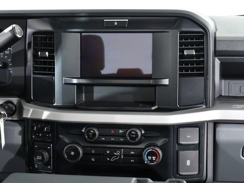 New 2027 Ford F250 XL w/ FX4 Off-Road Package AWD/4WD image 9