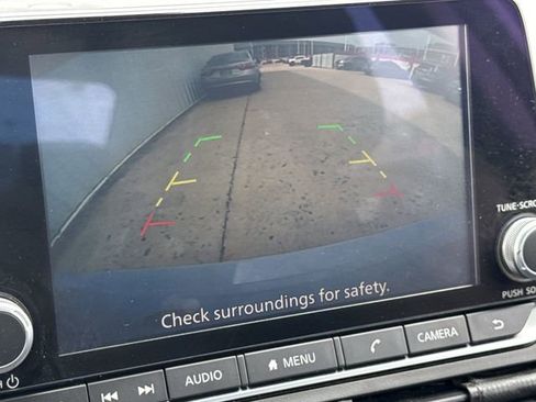 Used 2024 Nissan Altima 2.5 SR image 18