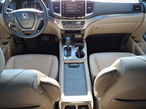 Certified 2019 Honda Ridgeline RTL-T image 17