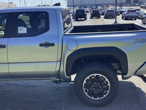 New 2025 Toyota Tacoma TRD Off-Road image 8