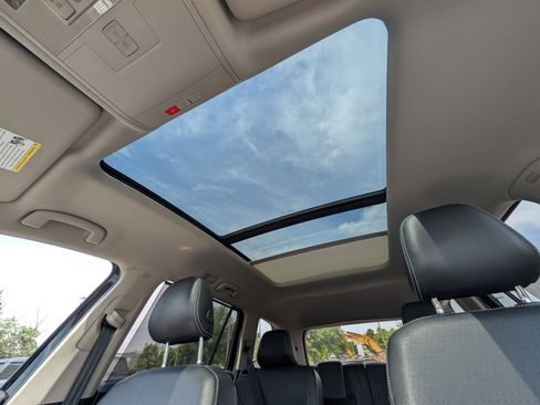 Used 2021 Volkswagen Atlas SE w/ Panoramic Sunroof Package AWD/4WD image 32