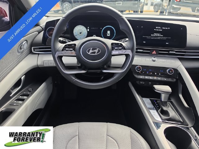 Used 2024 Hyundai Elantra Limited FWD image 9