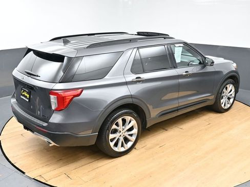 Used 2021 Ford Explorer Platinum w/ Premium Technology Package AWD/4WD image 48