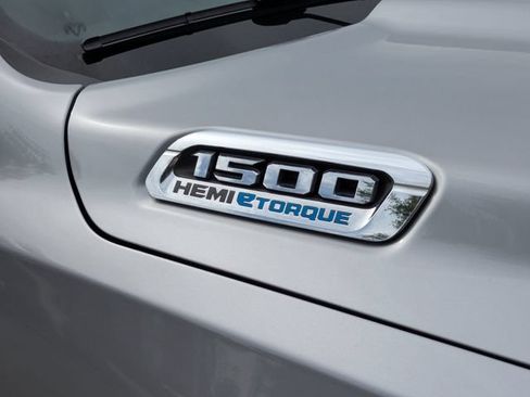 Certified 2024 RAM 1500 Laramie RWD image 43