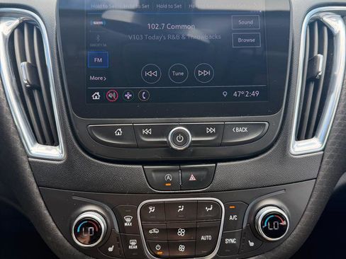 Used 2020 Chevrolet Malibu LT FWD image 10