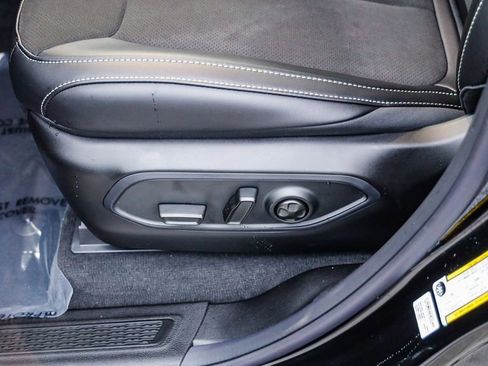 New 2025 Jeep Grand Cherokee L Altitude image 24