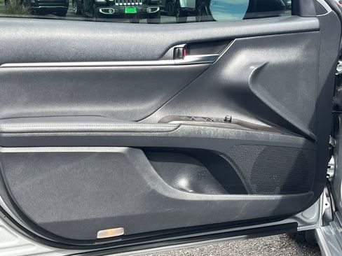Used 2022 Toyota Camry XSE w/ Carpet Mat Package (TMS) image 12