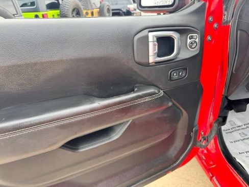 Used 2020 Jeep Wrangler Unlimited Sahara AWD/4WD image 24