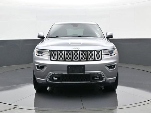 Used 2018 Jeep Grand Cherokee Overland AWD/4WD image 2