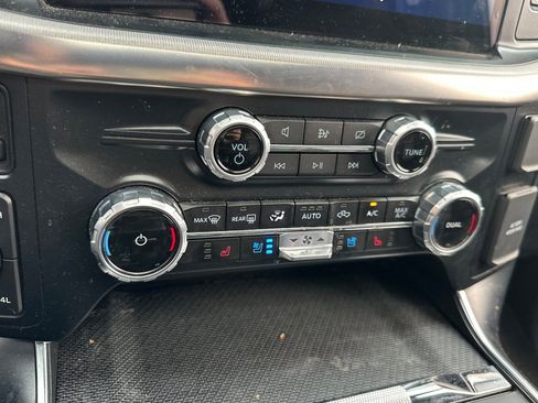 Used 2023 Ford F150 Raptor w/ Raptor Carbon Fiber Package image 28