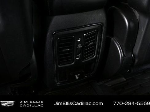 Used 2019 Jeep Grand Cherokee Altitude image 20