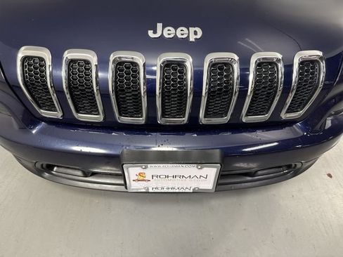 Used 2016 Jeep Cherokee Sport w/ Cold Weather Group AWD/4WD image 28