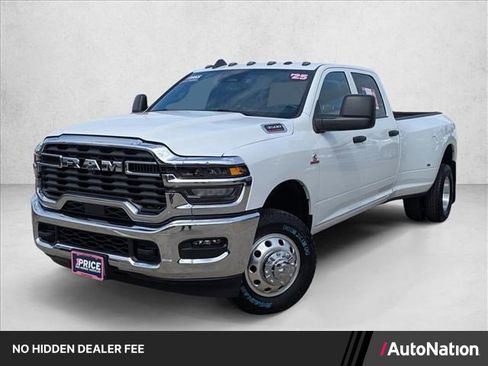 Used 2025 RAM 3500 Tradesman w/ Chrome Appearance Group AWD/4WD image 1