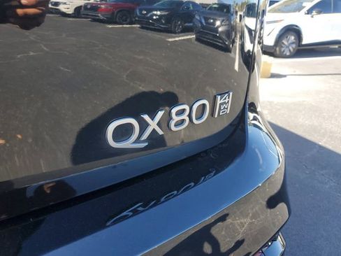 Used 2025 INFINITI QX80 Sensory image 7