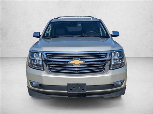 Used 2015 Chevrolet Suburban LTZ image 2