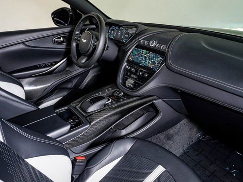 Used 2023 Aston Martin DBX 707 image 16