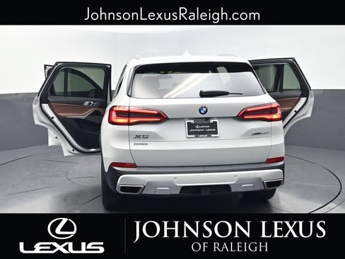 Used 2019 BMW X5 xDrive50i w/ Premium Package 2 AWD/4WD image 36