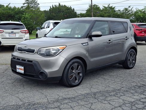 Used 2016 Kia Soul FWD image 3