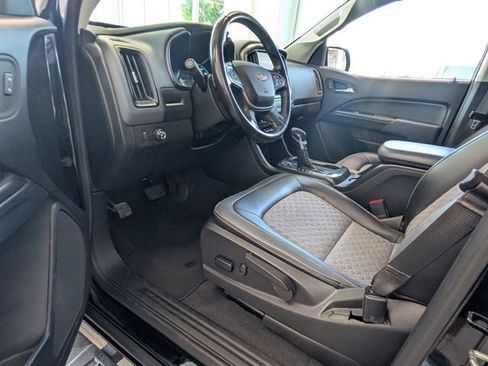 Used 2022 Chevrolet Colorado Z71 image 7