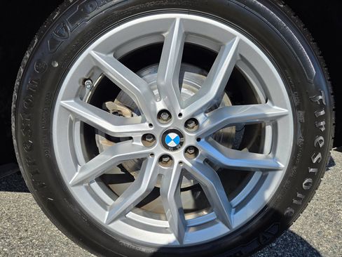 Used 2019 BMW X5 xDrive40i w/ Premium Package 2 AWD/4WD image 32