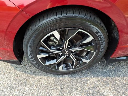 Used 2025 Hyundai Sonata SEL FWD image 10