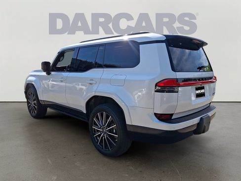 Used 2024 Lexus GX 550 w/ Accessory Package (Z1) AWD/4WD image 4