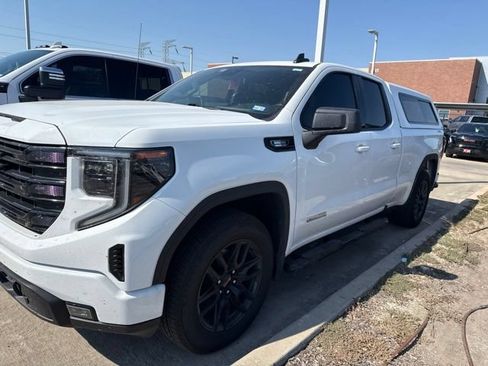 Used 2023 GMC Sierra 1500 Elevation AWD/4WD image 2