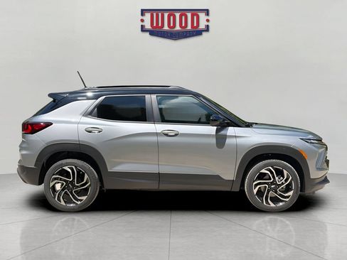 New 2026 Chevrolet TrailBlazer RS w/ Convenience Package AWD/4WD image 2