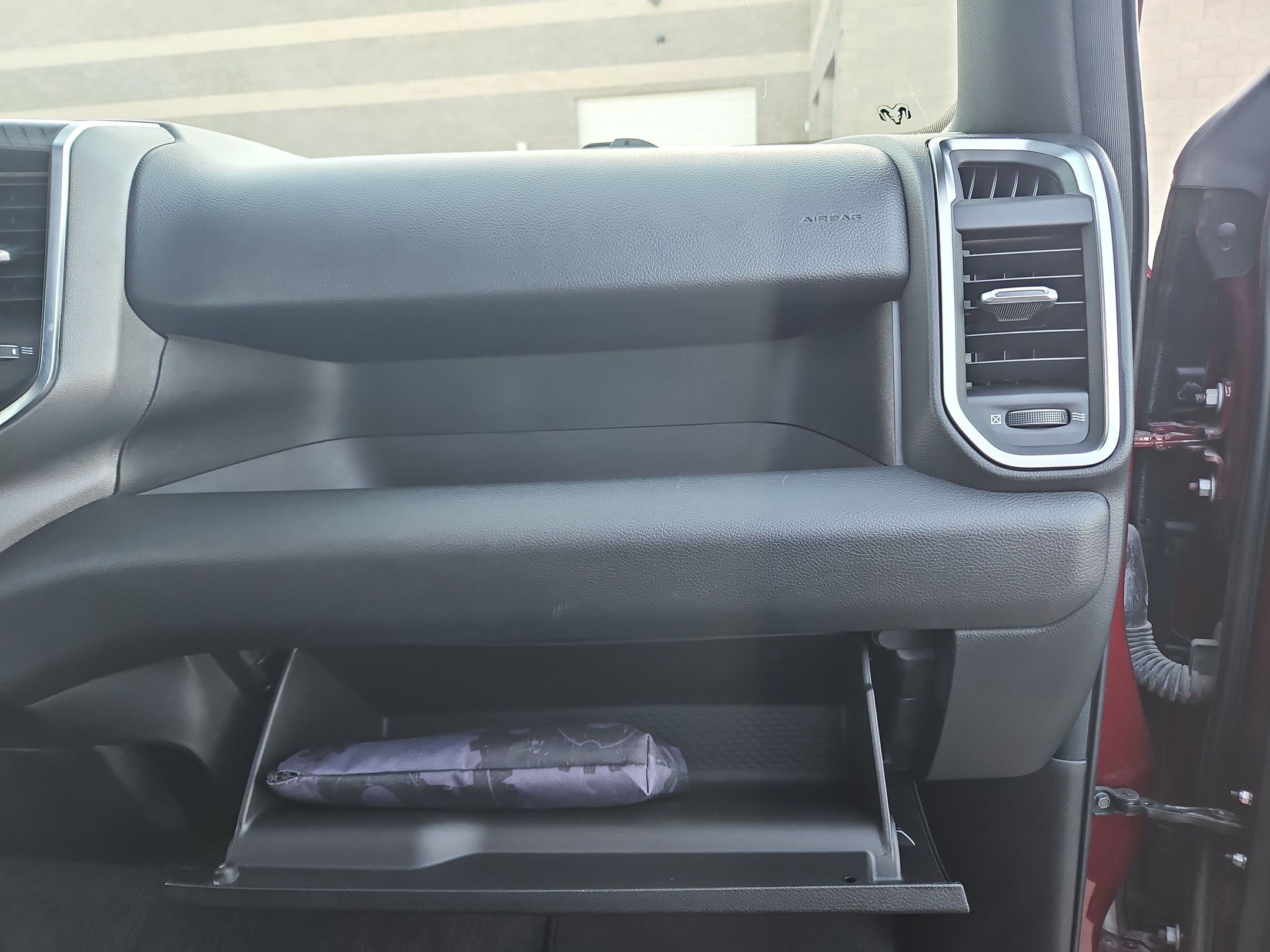 Used 2025 RAM 1500 Big Horn RWD image 32