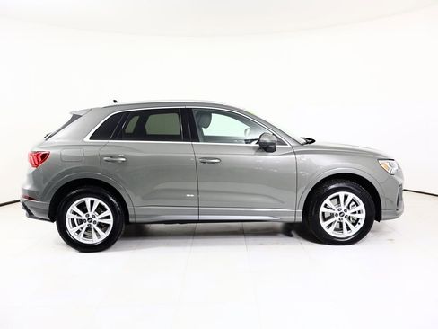 Certified 2025 Audi Q3 2.0T Premium Plus w/ Premium Plus Package image 19