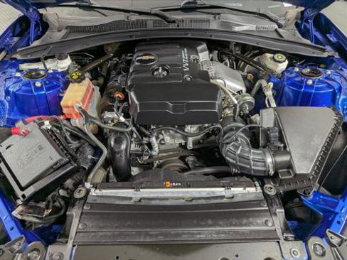 Used 2018 Chevrolet Camaro LT image 27