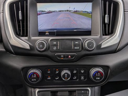 Used 2022 GMC Terrain SLE w/ Driver Convenience Package AWD/4WD image 17