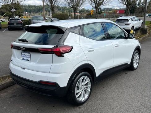New 2027 Chevrolet Bolt LT image 7