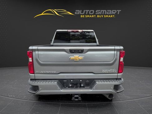 Used 2024 Chevrolet Silverado 2500 High Country w/ High Country Premium Package AWD/4WD image 4
