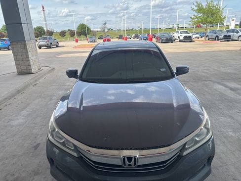 Used 2017 Honda Accord EX-L image 28