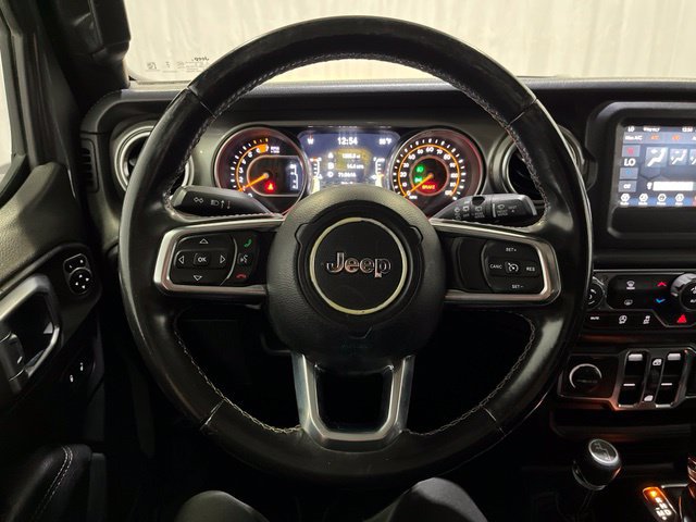 Used 2020 Jeep Wrangler Unlimited Sahara AWD/4WD image 17