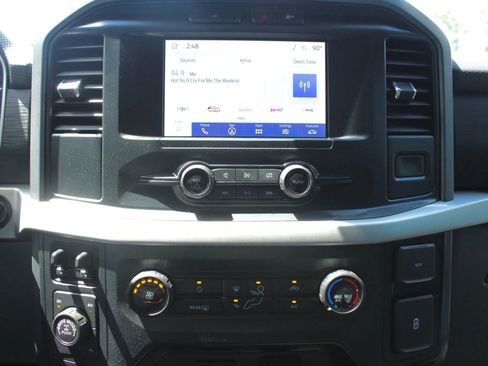 Used 2022 Ford F150 XLT image 16