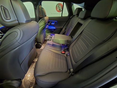 Used 2026 Mercedes-Benz GLC 300 4MATIC image 13