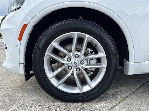 Used 2025 Dodge Durango GT AWD/4WD image 4