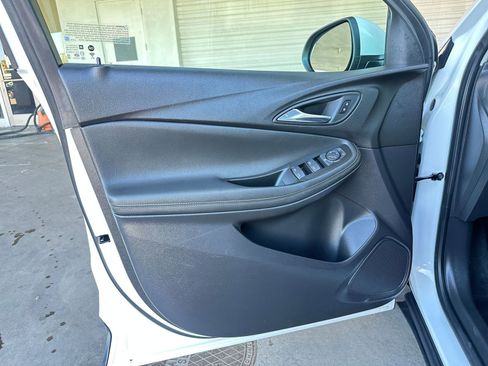 Used 2025 Buick Encore GX Preferred image 20