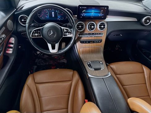 Used 2021 Mercedes-Benz GLC 300 4MATIC w/ AMG Line image 17