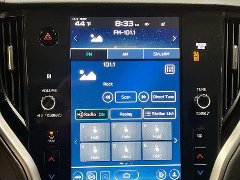 Used 2024 Subaru Outback Premium image 15