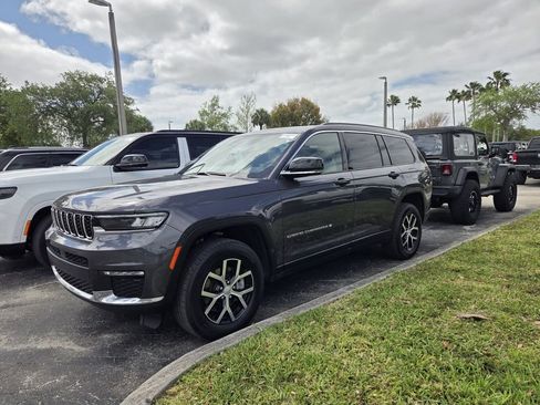 Used 2025 Jeep Grand Cherokee L Limited image 4