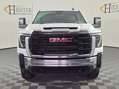 Used 2024 GMC Sierra 2500 Pro w/ Convenience Package