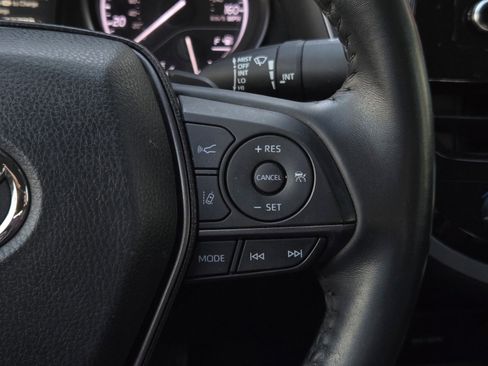 Used 2021 Toyota Camry SE w/ Convenience Package image 19