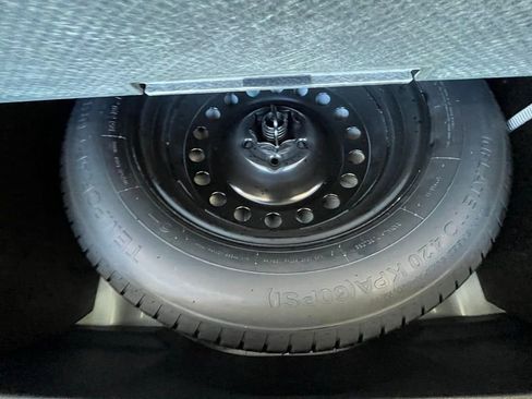 New 2026 Volkswagen Tiguan SE image 27