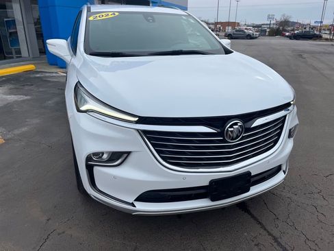 Used 2024 Buick Enclave Premium image 8